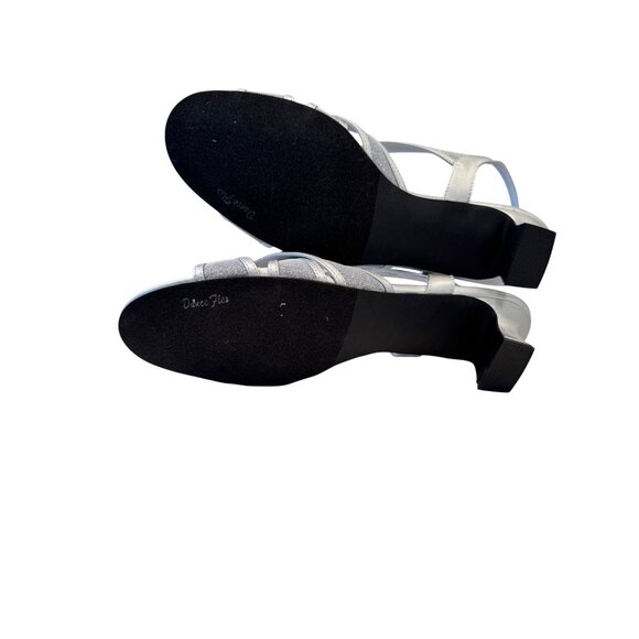 Easy Street Tristen Mesh Insert Size 10 Silver NWB Chunky Kitten Heel 2" - Picture 3 of 12